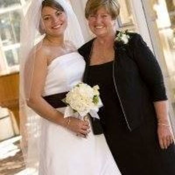 Meet your Posher, Gayle - Picture 1 of 1